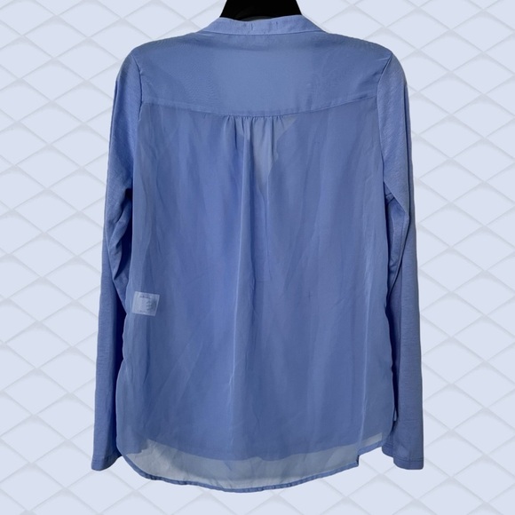 Blue Lace Front Top Size Large Sheer Chiffon Back Button Tab Sleeve Cornflower - Picture 9 of 9